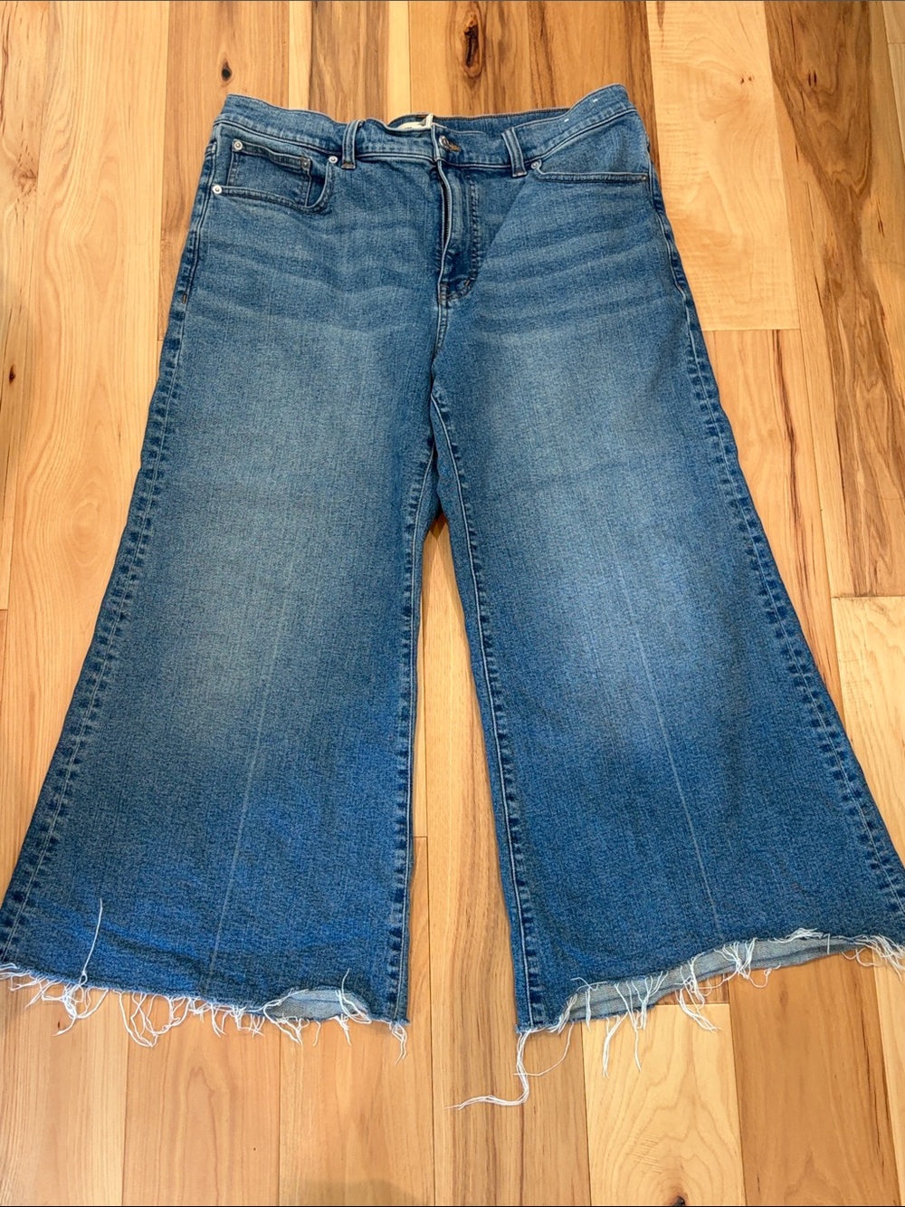 Madewell Wide-Leg Crop Jeans